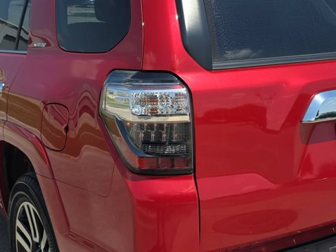 Used 2023 Toyota 4Runner Limited AWD/4WD image 30