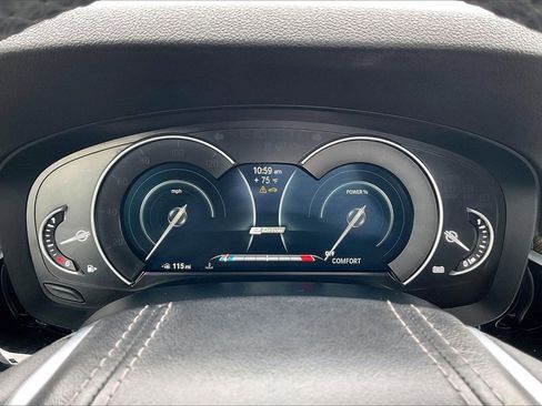 Used 2018 BMW 530e image 12