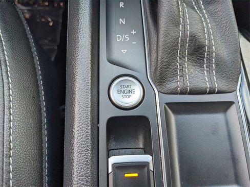 Certified 2023 Volkswagen Atlas SE w/ Panoramic Sunroof Package image 28