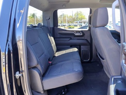 Used 2024 Chevrolet Silverado 1500 Custom image 10