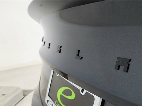 Used 2025 Tesla Model 3 Performance image 17