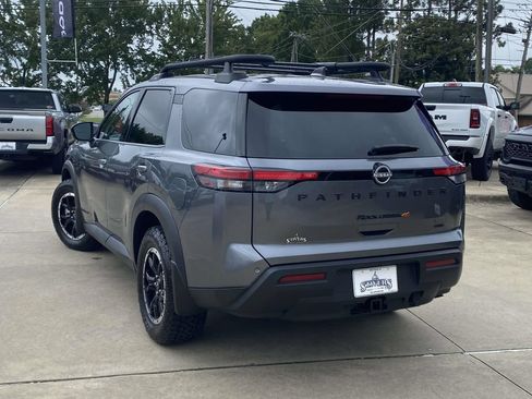 Used 2025 Nissan Pathfinder Rock Creek AWD/4WD image 6