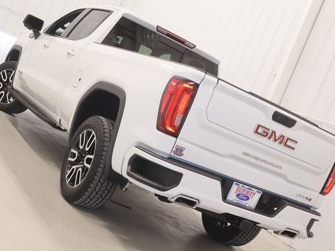 Used 2023 GMC Sierra 1500 AT4 w/ AT4 Preferred Package image 41