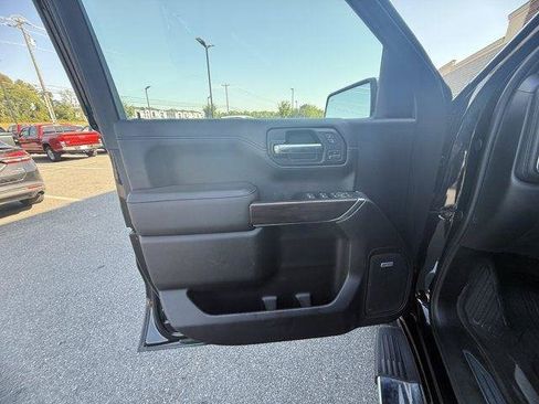 Used 2019 GMC Sierra 1500 SLT w/ SLT Premium Plus Package AWD/4WD image 18