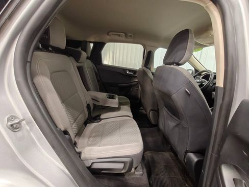 Used 2020 Ford Escape SE image 22