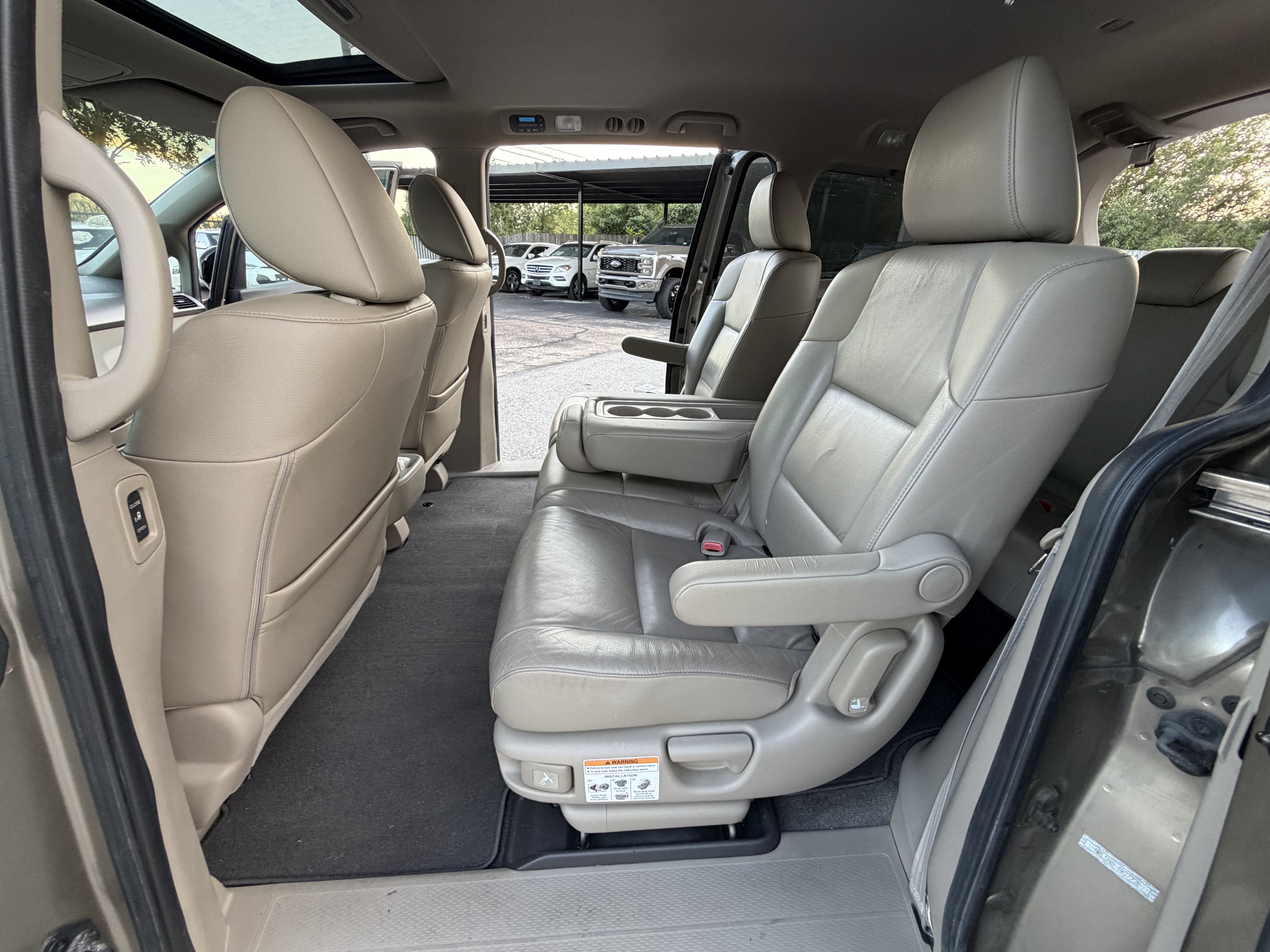 Used 2011 Honda Odyssey EX-L image 24