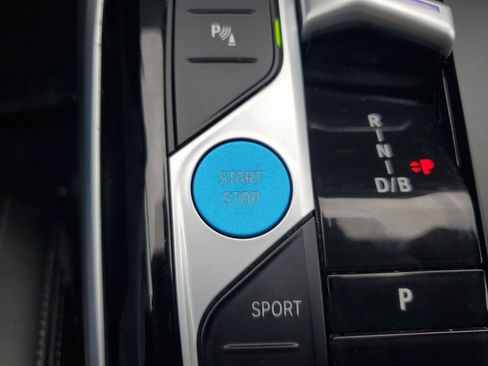 Used 2024 BMW i4 eDrive40 RWD image 28