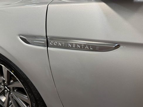 Used 2019 Lincoln Continental Premiere image 53