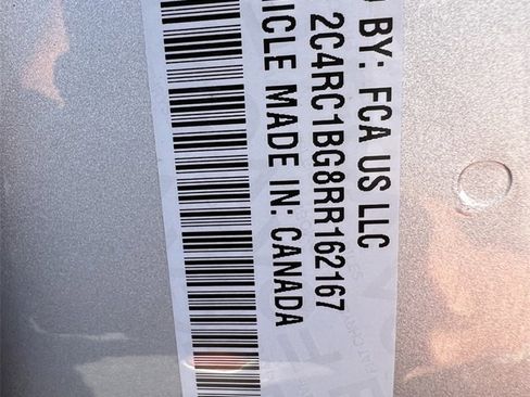 Used 2024 Chrysler Pacifica Touring-L image 43