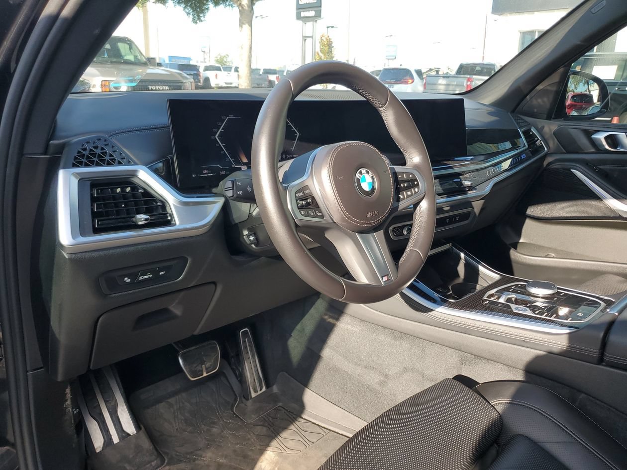 Used 2024 BMW X5 sDrive40i w/ M Sport Package RWD image 19