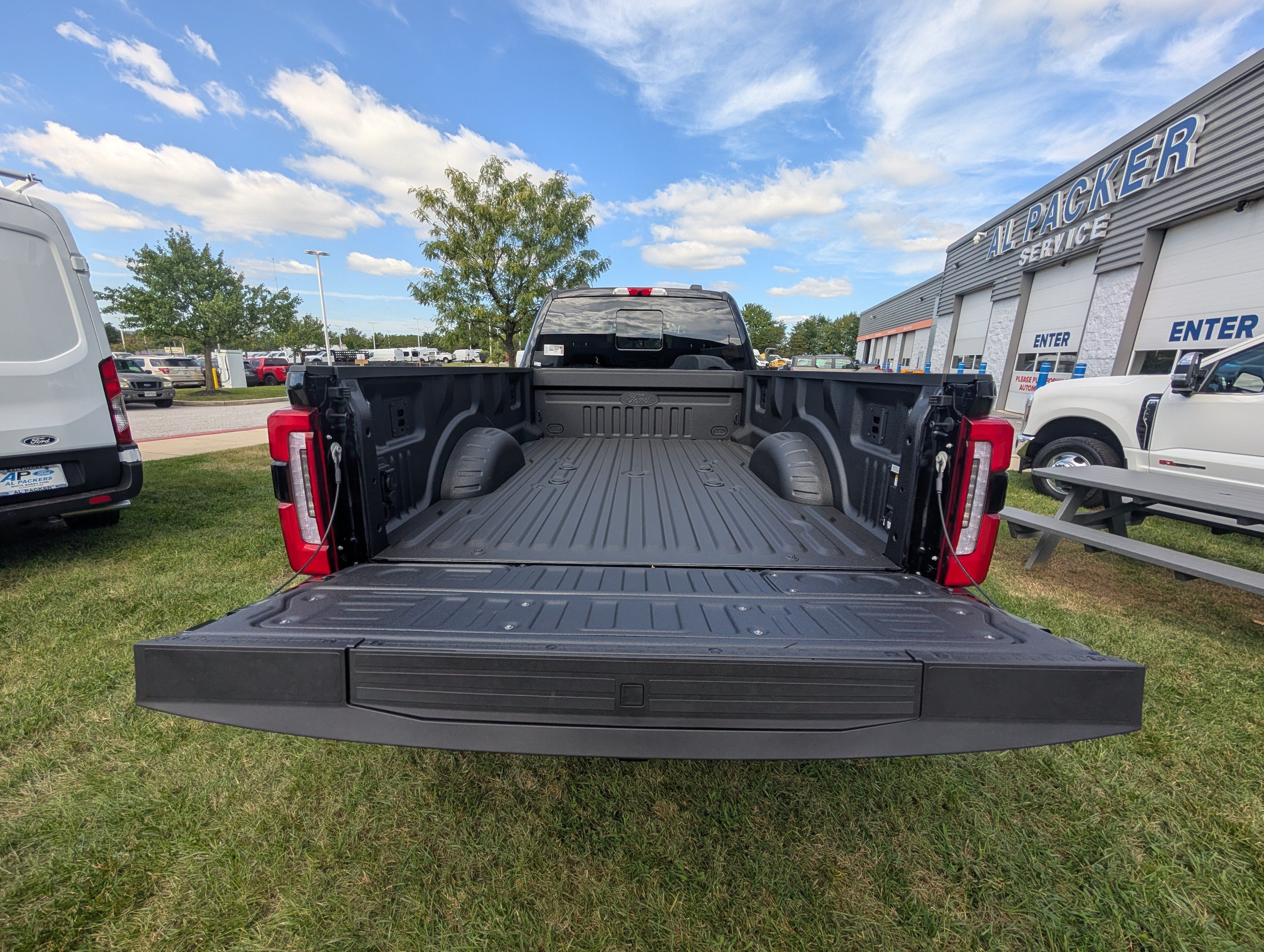 New 2027 Ford F450 Platinum w/ Platinum Plus Package AWD/4WD image 8