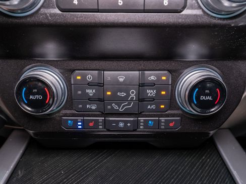 Used 2021 Ford F250 Platinum image 26