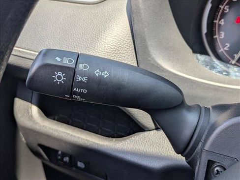 Used 2025 Toyota RAV4 XLE FWD image 14