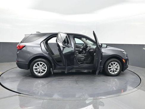 Used 2022 Chevrolet Equinox LT image 27
