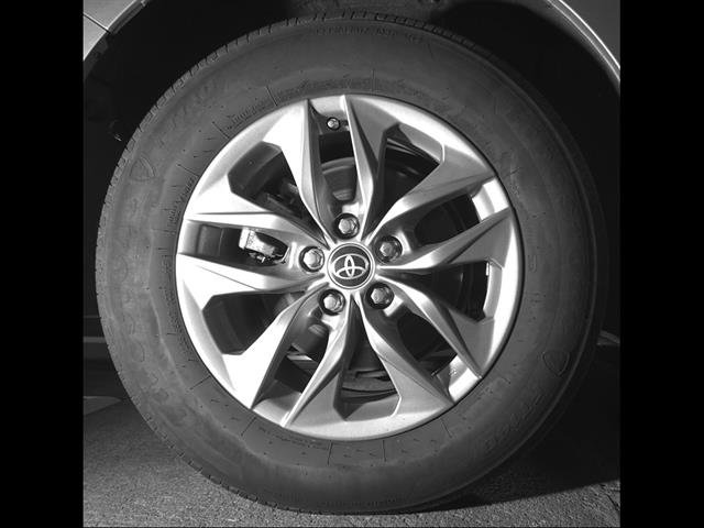 Used 2023 Toyota Sienna LE AWD/4WD image 12