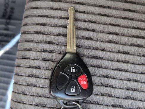 Used 2016 Toyota 4Runner SR5 AWD/4WD image 35