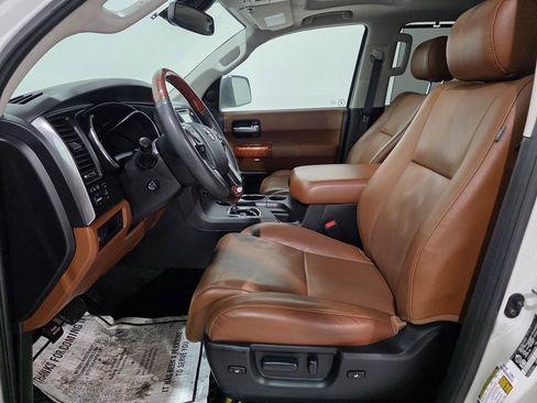 Used 2018 Toyota Sequoia Platinum image 15