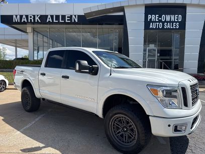 Used 2019 Nissan Titan PRO-4X w/ Pro-4x Convenience Package
