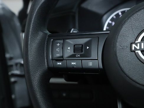 Certified 2024 Nissan Rogue SV image 22