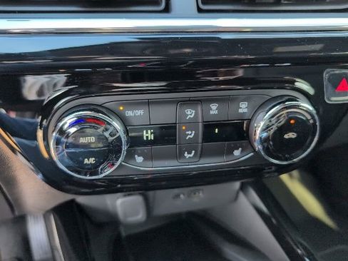 Used 2026 Chevrolet Trax RS w/ Sunroof Package image 20