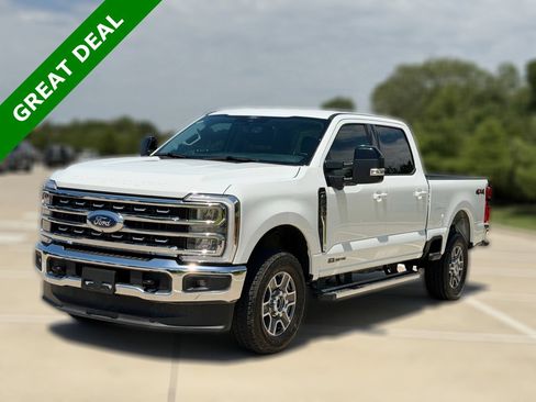 Used 2025 Ford F250 Lariat AWD/4WD image 2