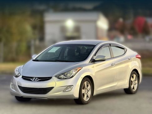 Used 2013 Hyundai Elantra GLS image 6