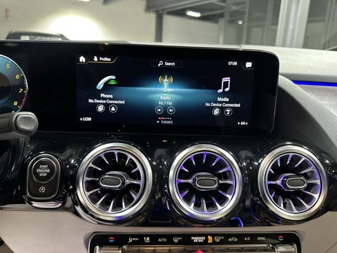 Certified 2023 Mercedes-Benz GLA 250 4MATIC image 19