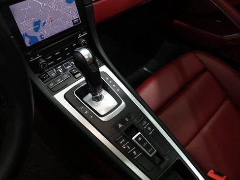 Used 2019 Porsche 911 Carrera 4S AWD/4WD image 31