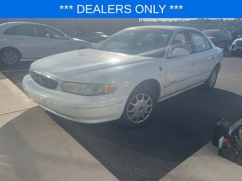 Used 2000 Buick Century Custom w/ Premium Opt Pkg FWD image 1