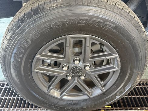 Used 2025 Jeep Gladiator Sport AWD/4WD image 26