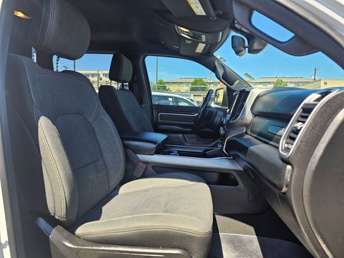 Used 2019 RAM 1500 Big Horn AWD/4WD image 11