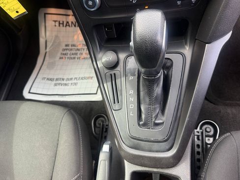 Used 2018 Ford Focus SE FWD image 27