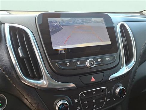 Used 2019 Chevrolet Equinox Premier image 17