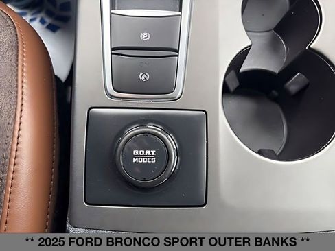 Used 2025 Ford Bronco Sport Outer Banks w/ Outer Banks Tech Package+ image 23