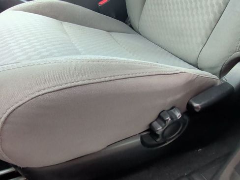 Used 2021 Toyota Tacoma SR RWD image 13