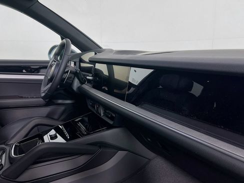 New 2026 Porsche Cayenne AWD/4WD image 31