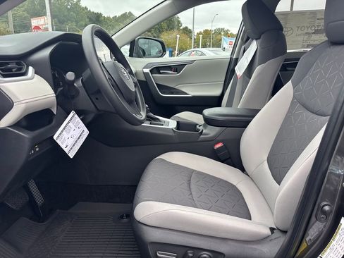 New 2025 Toyota RAV4 XLE image 12