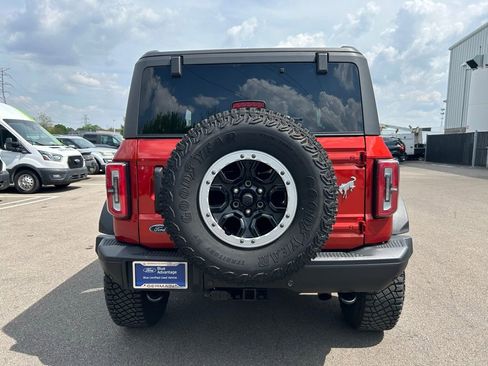 Used 2023 Ford Bronco Badlands w/ Sasquatch Package AWD/4WD image 7