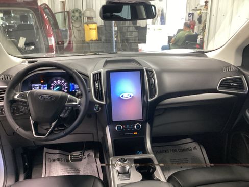 Used 2024 Ford Edge SEL w/ Convenience Package AWD/4WD image 18