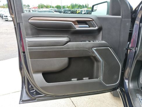 Used 2023 Chevrolet Silverado 1500 LT AWD/4WD image 20