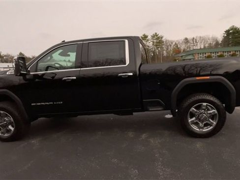 New 2026 GMC Sierra 3500 SLT image 6