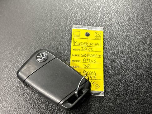 Used 2022 Volkswagen Atlas Cross Sport SE image 40