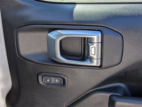 Used 2023 Jeep Gladiator Sport image 34