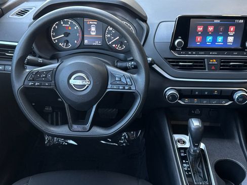 Used 2023 Nissan Altima 2.5 S image 15