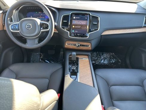 Certified 2025 Volvo XC90 B6 Plus image 16