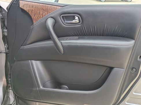 Used 2020 Nissan Armada SL w/ Premium Package image 30