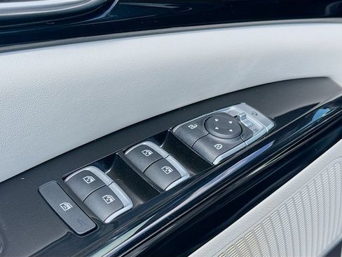 Used 2024 Kia Carnival SX FWD image 25