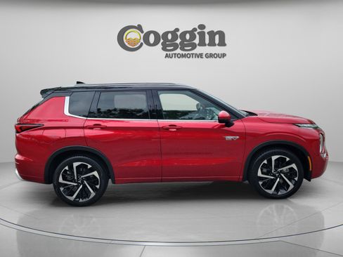 Used 2023 Mitsubishi Outlander SEL AWD/4WD image 4