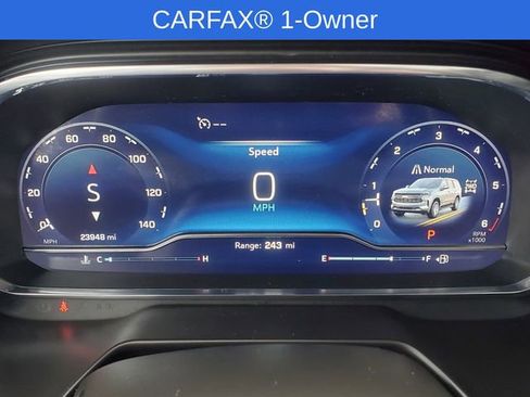 Used 2024 Chevrolet Tahoe Z71 w/ Luxury Package image 16