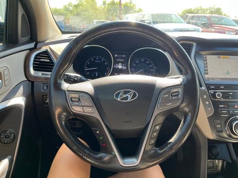 Used 2019 Hyundai Santa Fe XL image 18